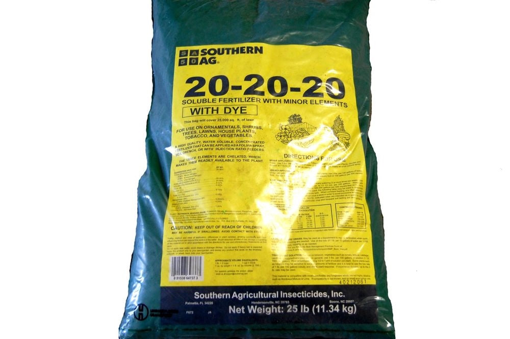 Southern Ag 20-20-20 Soluble Fertilizer with Dye - 25 Lbs.